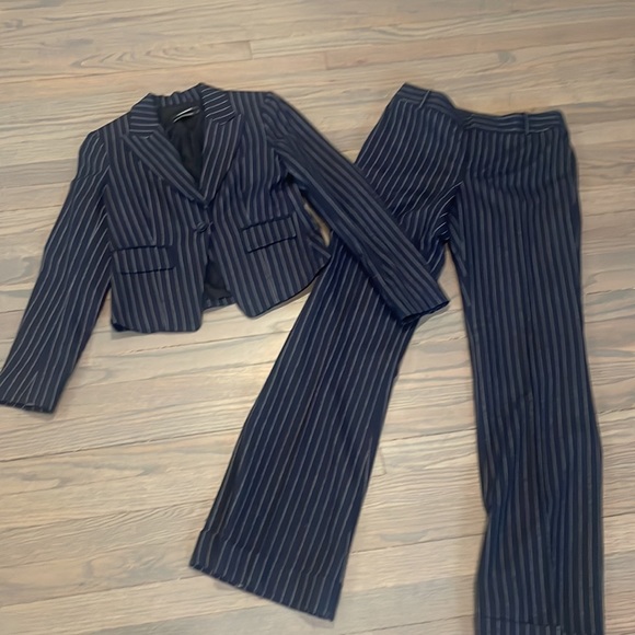 Club Mónaco pinstripe wool pants suit - Picture 3 of 11